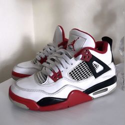 Jordan 4 Fire Red