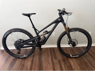 2023 YT Jeffsy Core 4 CF 29” Large