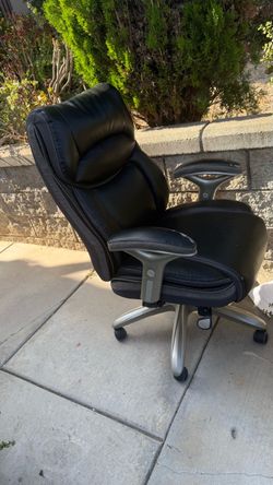 Desk chair