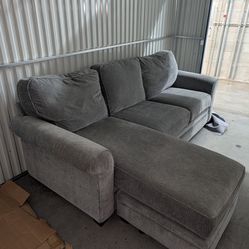 Havertys Kara Sofa With Chaise