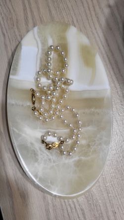 Oval-shaped decorative tray or dish