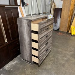 Dresser $130