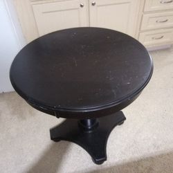 Table 24inch Oval Wood Boynton 10.00
