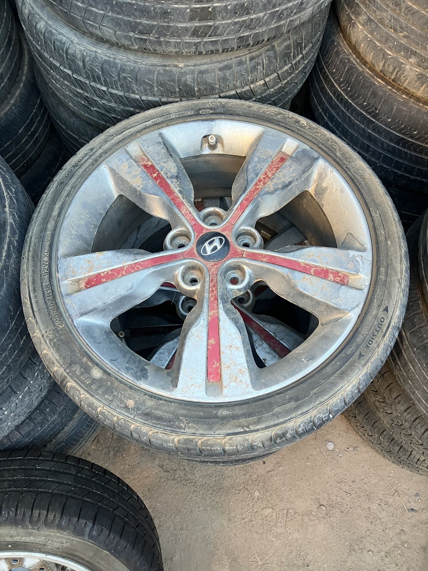 Hyundai veloster wheels and tires 