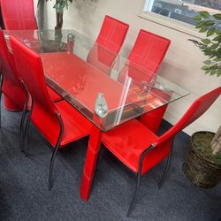 New Table Wht 6 Chairs For $699