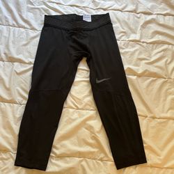 Nike pro black athletic leggings size youth M (8-10 years). Wear under soccer, baseball uniforms