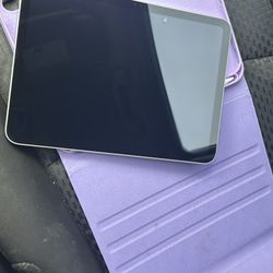 iPad 10th Gen