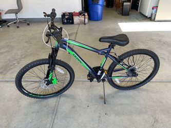Huffy Nighthawk 26” Mountain Bike – Excellent Condition