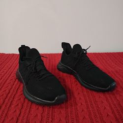 All-Black Knit Sneakers (Unbranded / Casual Trainer)