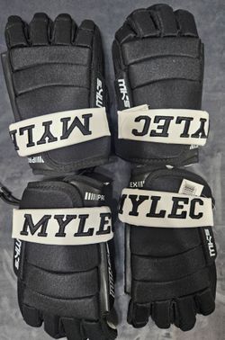 Hockey Gloves