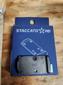 Staccato HD P4, proprietary RMR adapter plate.