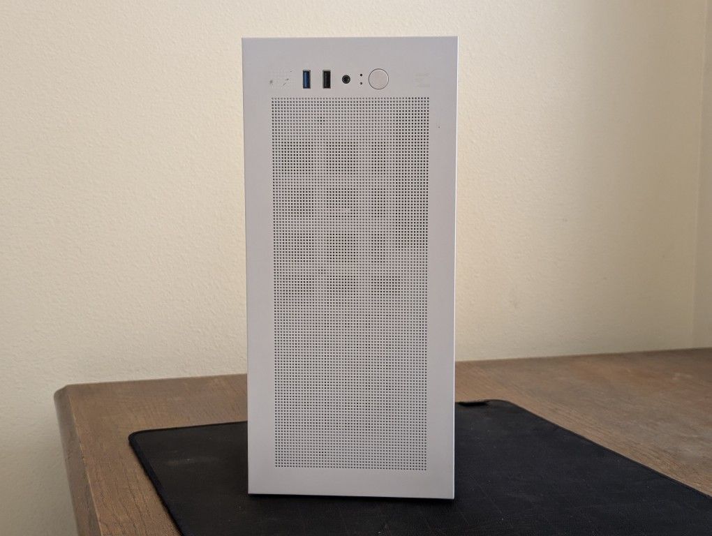 Intel Xeon E5 2630 V4 + AMD Radeon RX 580 Low Budget SFF Desktop PC Computer 