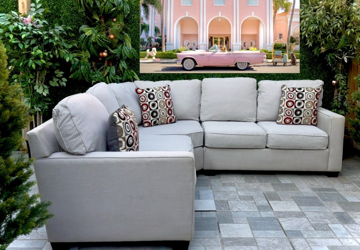 (Free Delivery 🚚) Pottery Barn Gray 3 Piece Sectional Couch