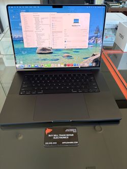 Apple 16” MacBook Pro M4 Pro Chip 24 GB RAM 512 SSD! 90 Days Warranty! Financing Available!