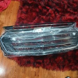 Chevy Traverse Grille & Fog Light
