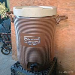 Rubbermaid 5-Gallon Beverage Cooler Dispenser