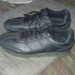 Men's Athletic Shoes
