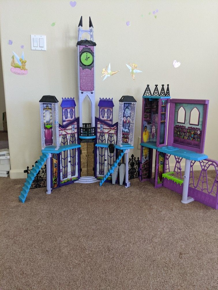Monster High Dollhouse