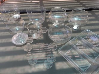 Plastic containers