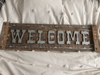Western “Welcome” Sign 