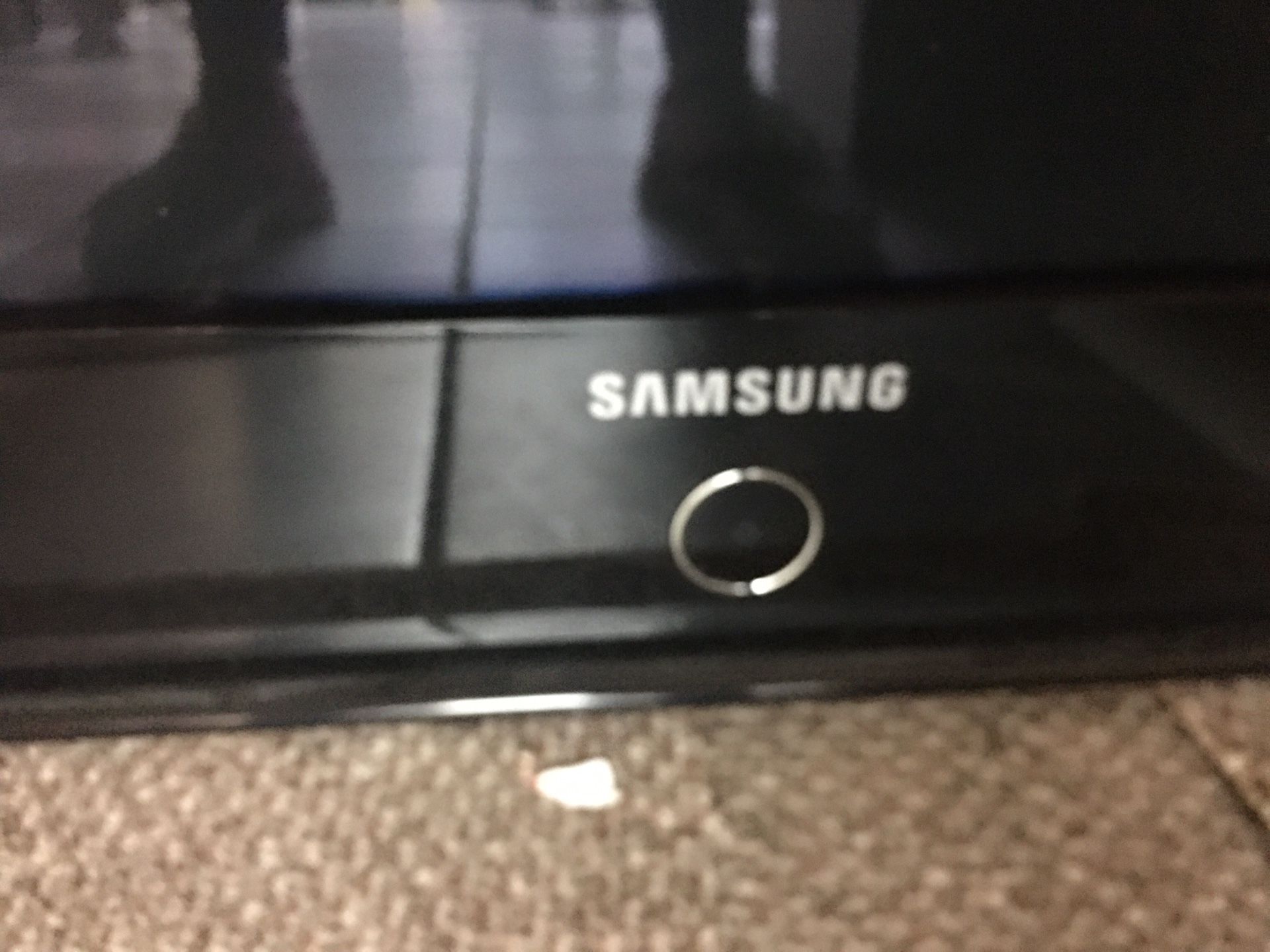 48” flat screen SAMSUNG T.V