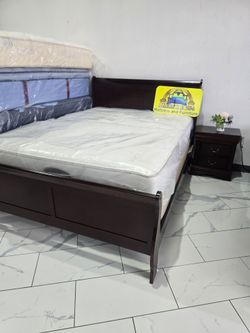Queen Sizes Bed With Mattress