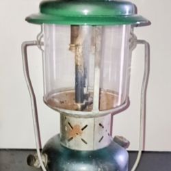 Vintage Coleman Lantern Green 1955 220e