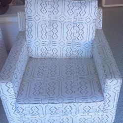 Hayes dale Modern Accent Chair 