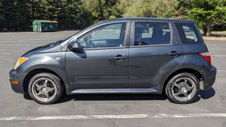 2006 Scion xA (5-Speed Manual, Gas saver!)