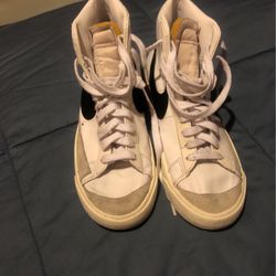 TENIS  NIKE DE MUJER 8.5