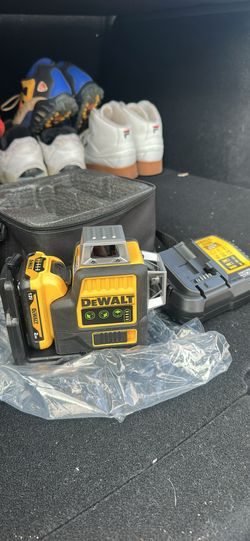 Dewalt 360 + 12 line green laser level