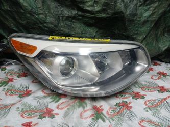2014-16 Kia Soul Right Headlight