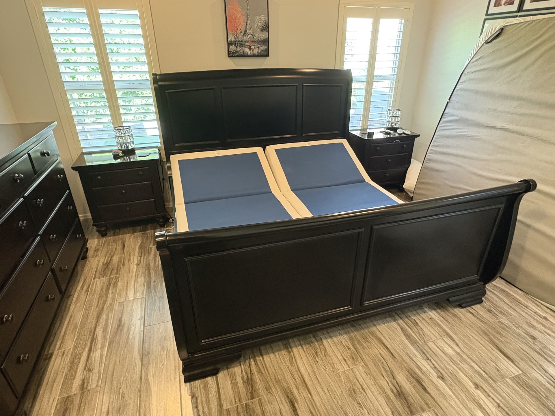 Sleigh Bed And Dresser With 2 Night Stands