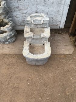 Two Piece Fiberglass 3 Tier Fountain NO PUMP.