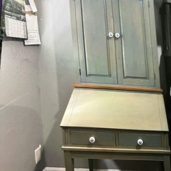 Ethan Allen Secretary Writing Desk.