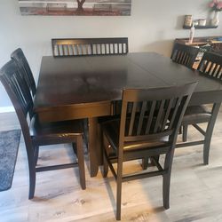 Black dinning room table large/med