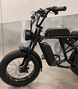 New - 70’s Style Electric Bench Seat Cruiser Style E-Bike, 750/1000W/26ah/Dual Twin Battery/33mph