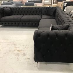 Black Chic L Shape 3-Piece Sectional|Merkur Sectional Couch 