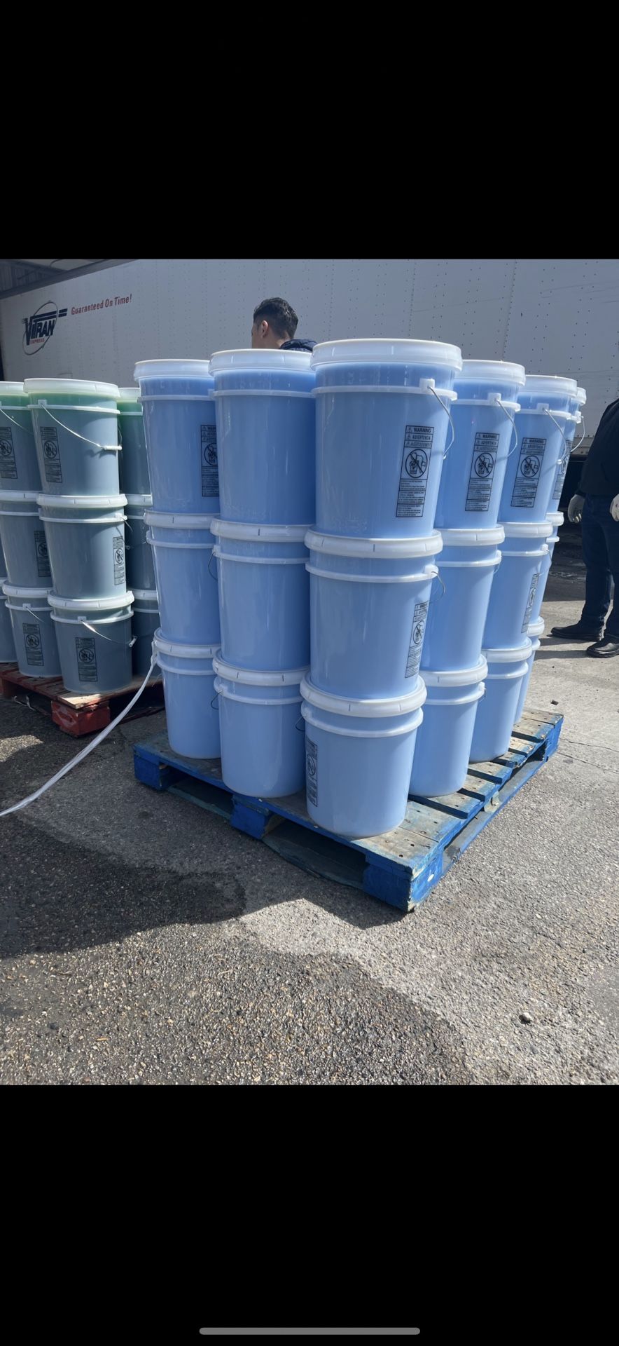 Liquid Laundry Detergent And Softener 