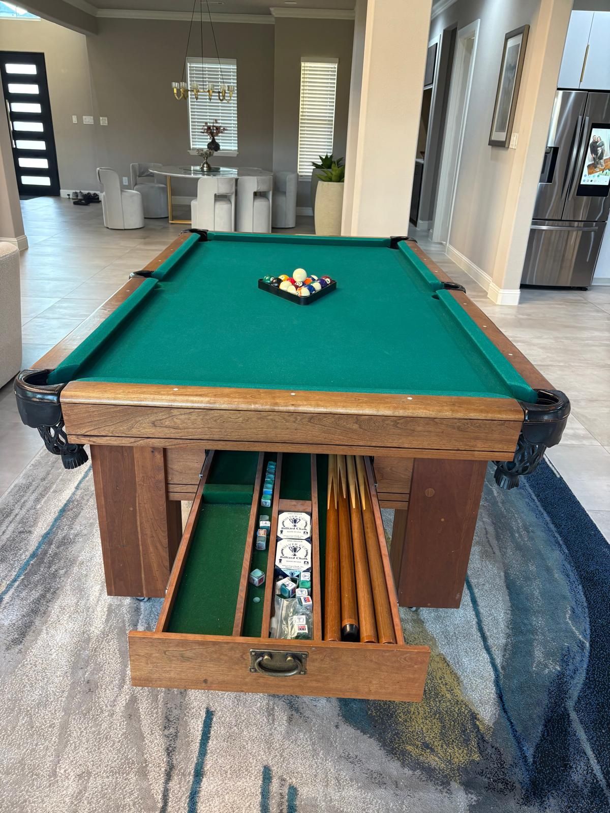 Ruxton Billiards Paladin Series Pool Table w/ Accessories