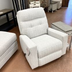 New Recliner — PERFORMANCE FABRIC 