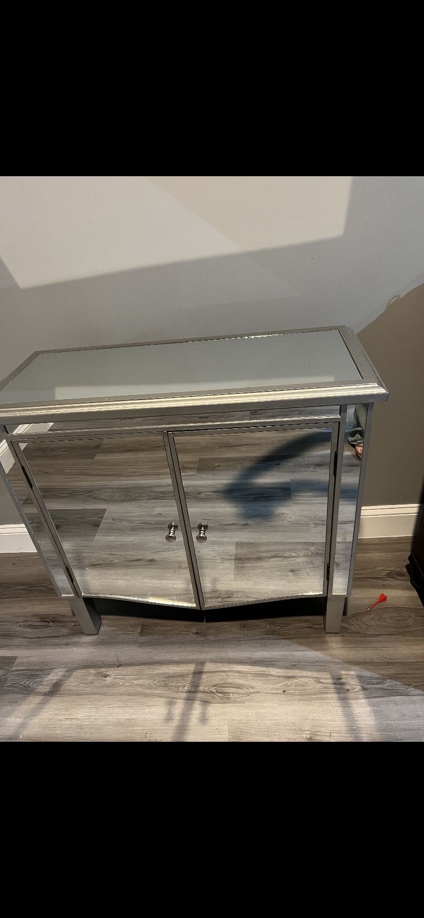 Mirror Nightstands And Lamps