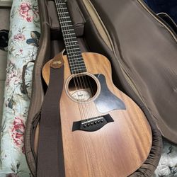 Taylor GSMini Acoustic Mahogany Guitar