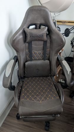 Dowinx Ergonomic Gaming & Office Chair w/ Footrest + Massage Lumbar (USED)