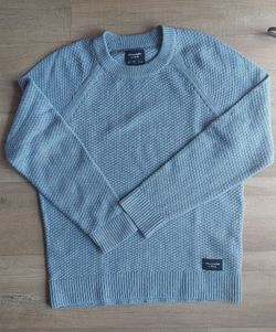 Abercrombie & Fitch Light Blue Merino Wool Blend Sweater Size L