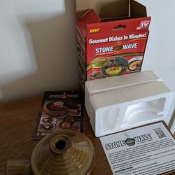Stone Ware Microwave Cooker (FIVE AVAILABLE)