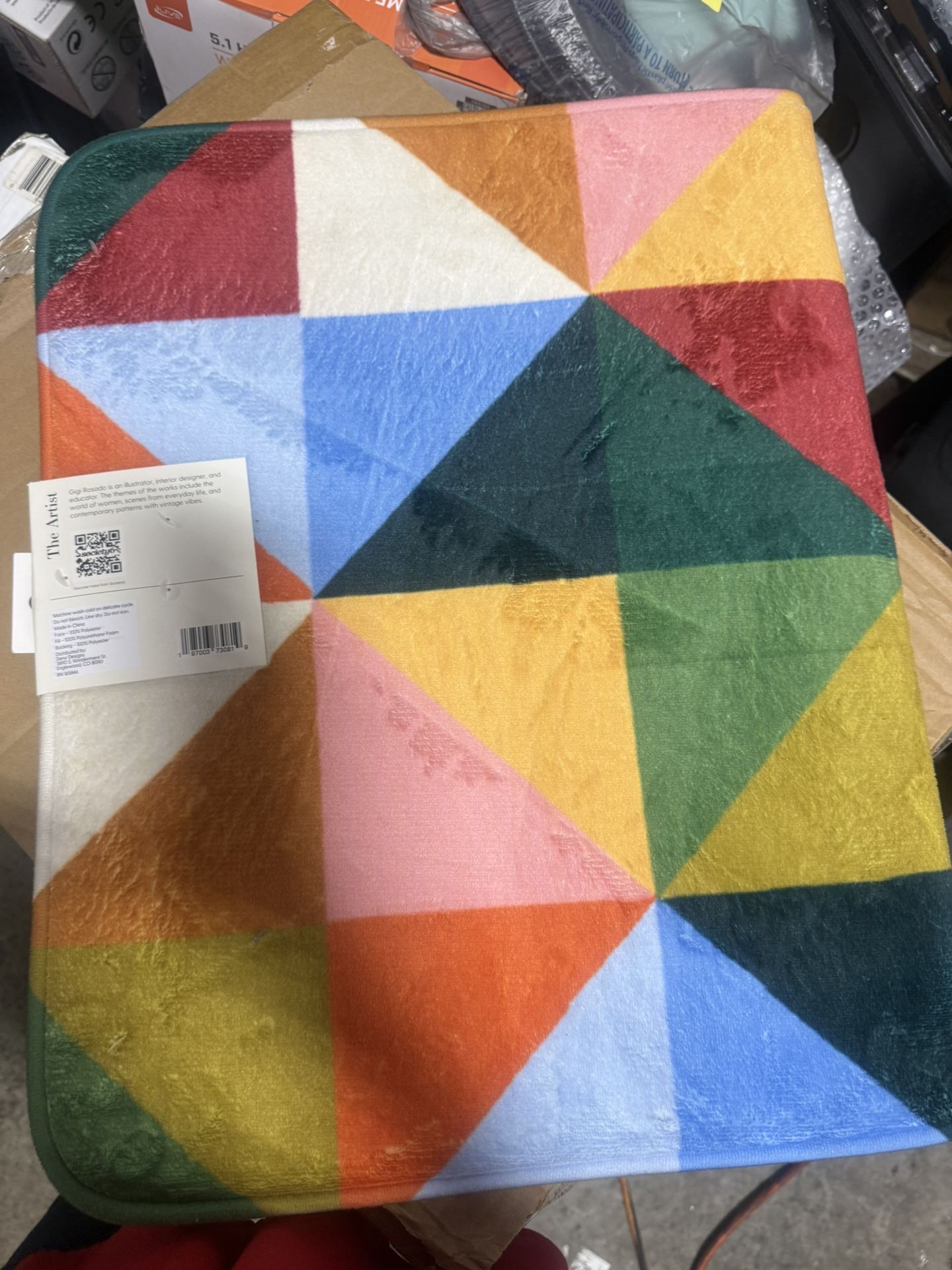 Society Bath Mat, Machine Washable. Non-slip Memory Foam 20in x 32in 40 pcs in the box