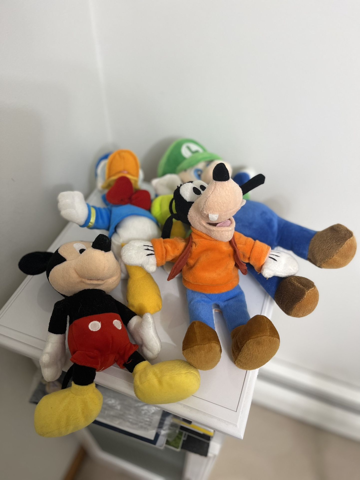 Disney, Donald, Goofy, Mickyh and Luigi Plushies