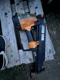 BOSTITCH LPF21PL NAIL GUN for Sale in Riverside CA OfferUp