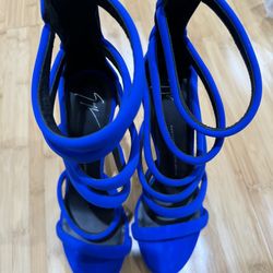 Guiseppe Blue Strap heels Sz40